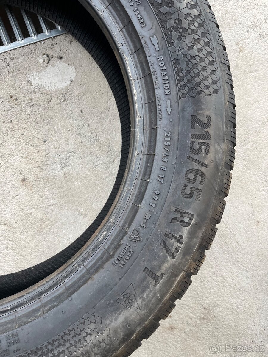 Pneu 215/65 R17 - 3