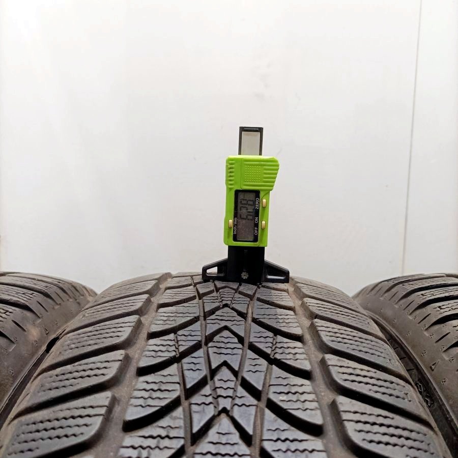 18" PNEU – 215/55/R18 – ZIMNÍ - DUNLOP - 90% a 80% vzorek - 3