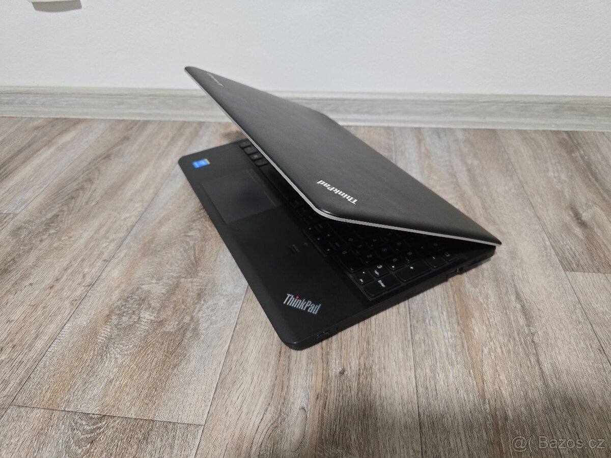 15,6" notebook Lenovo ThinkPad Edge E540 - 3