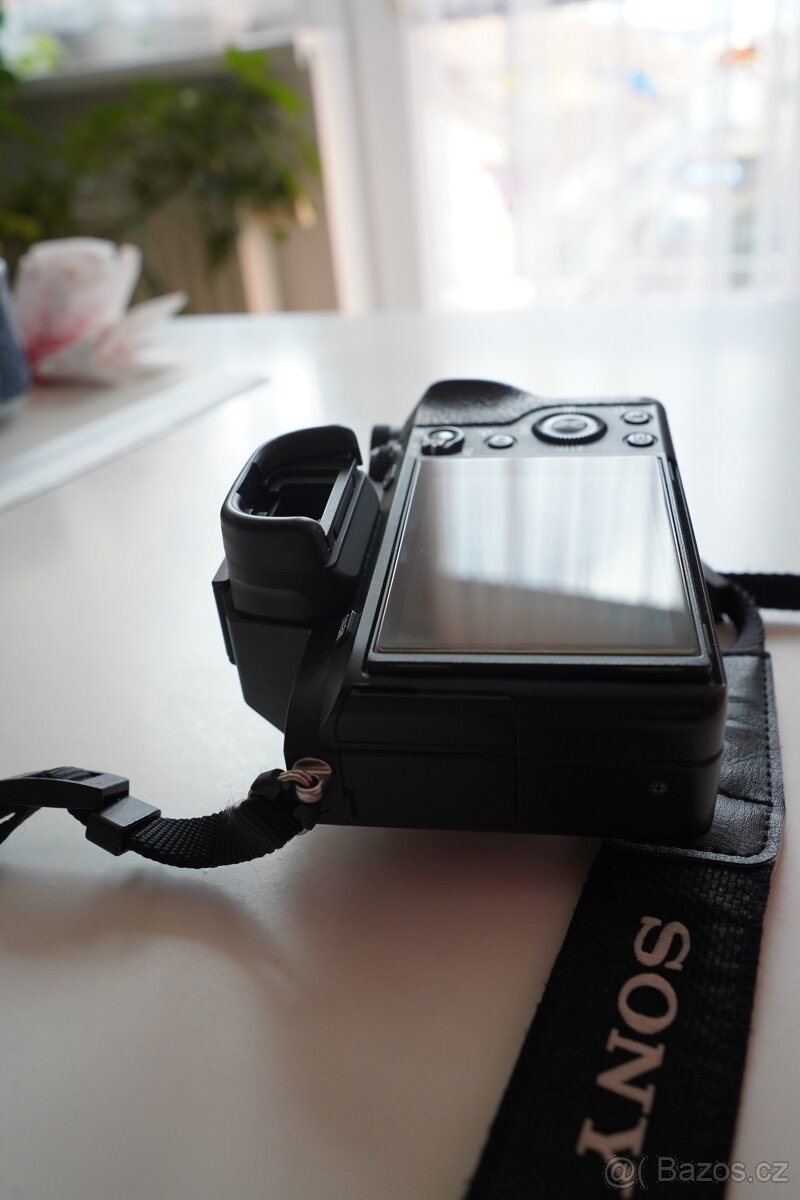 Sony Alpha A7 ii tělo - 3