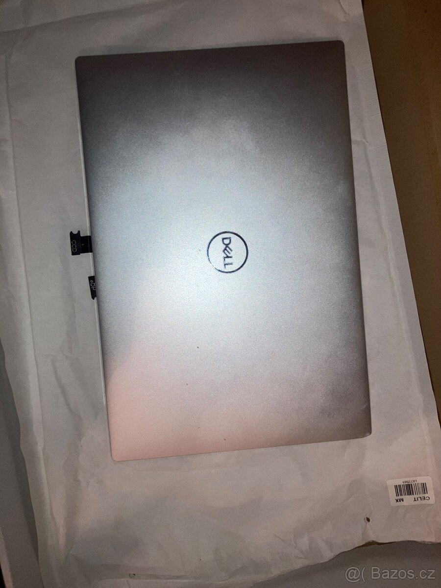 Display Dell XPS 9300 na nahradní díly - 3