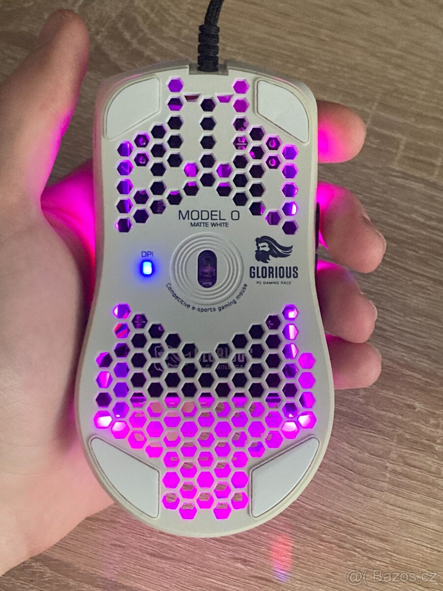 Glorious Model O (Matte White) - 3