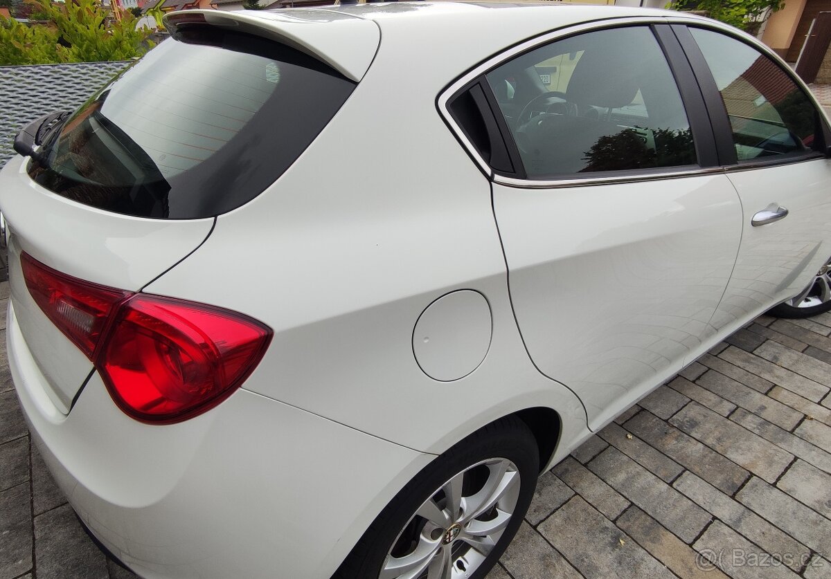 ALFA ROMEO GIULIETTA 1.6 - 3