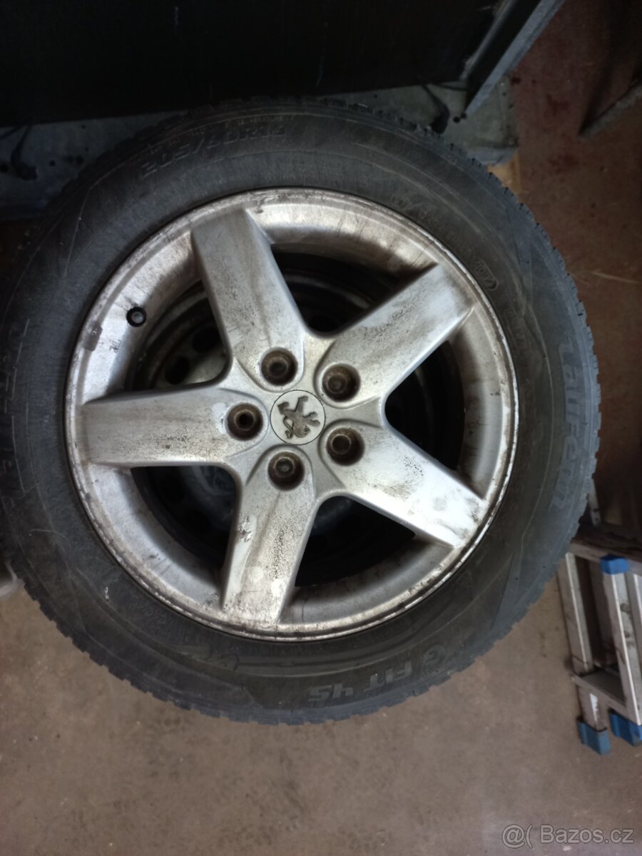 Rezervní kolo na Peugeot 407 - 3