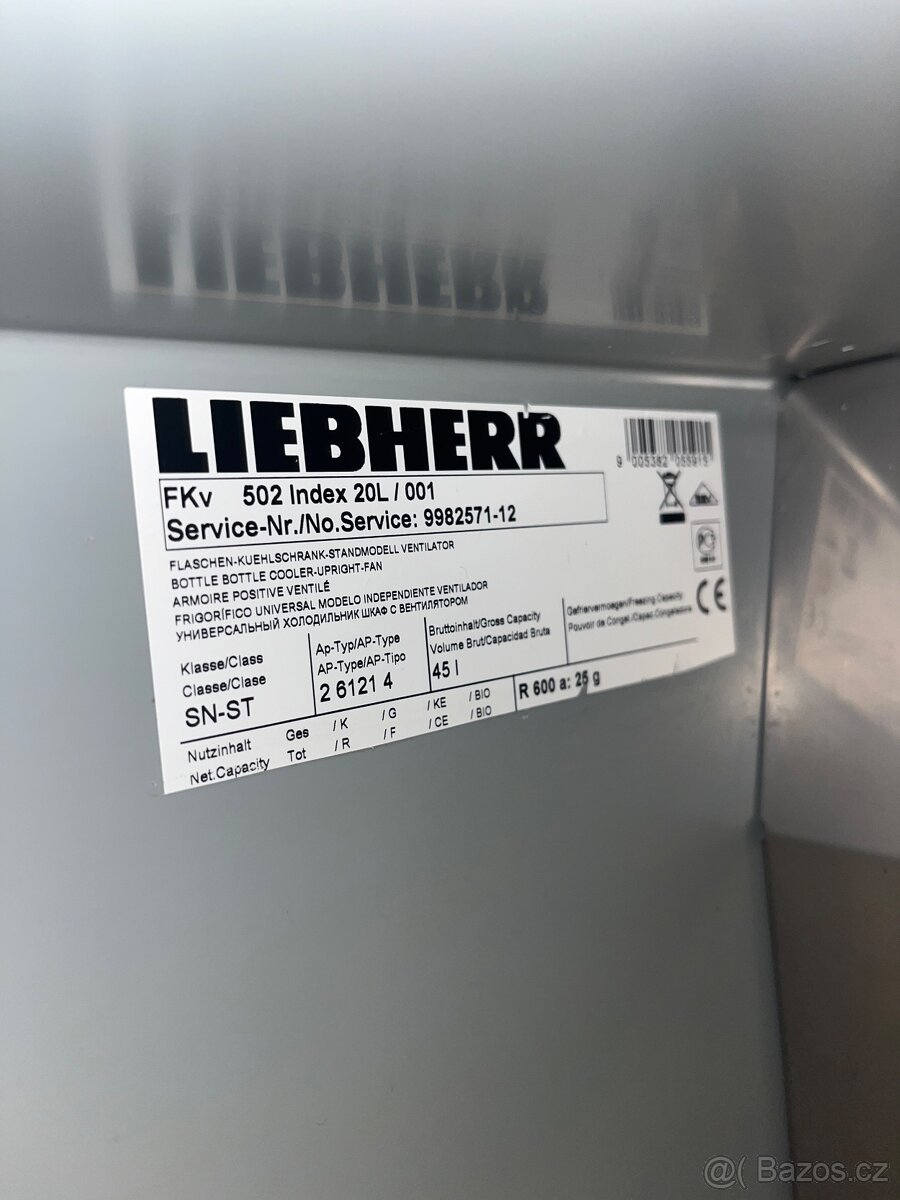 Lednice na plechovky Liebherr - 3