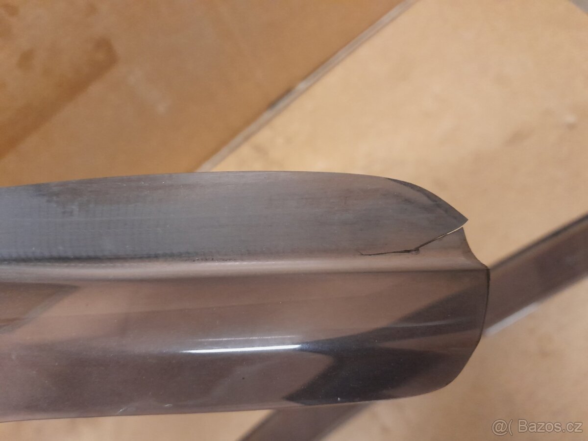 BMW 5er E60/E61 - ofuky předních oken, protiprůvanová plexi - 3