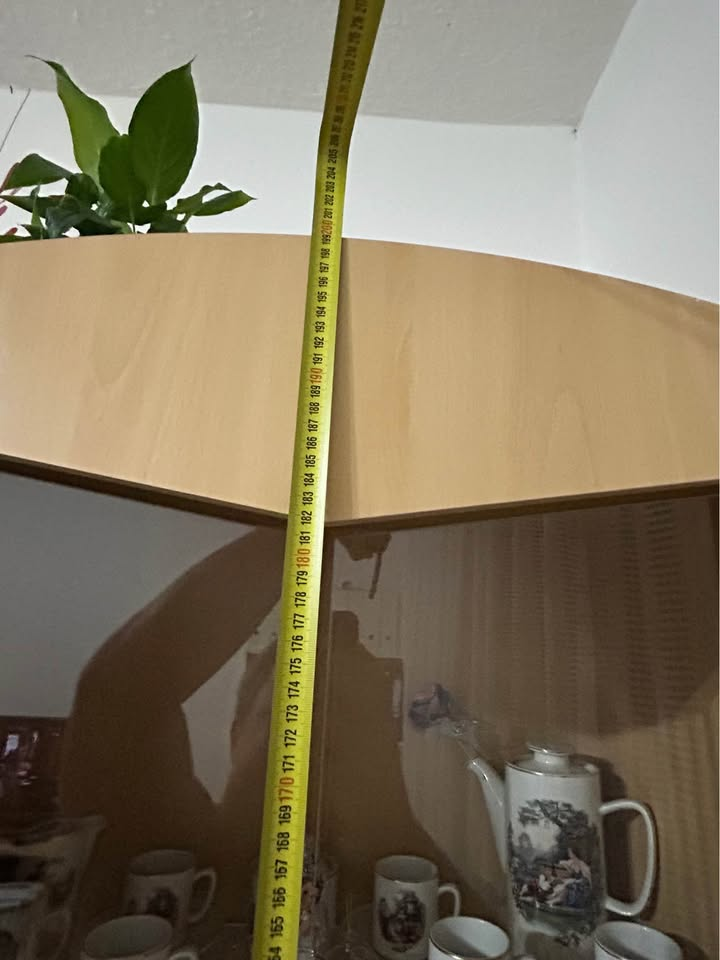 Skříň vitrína - 3