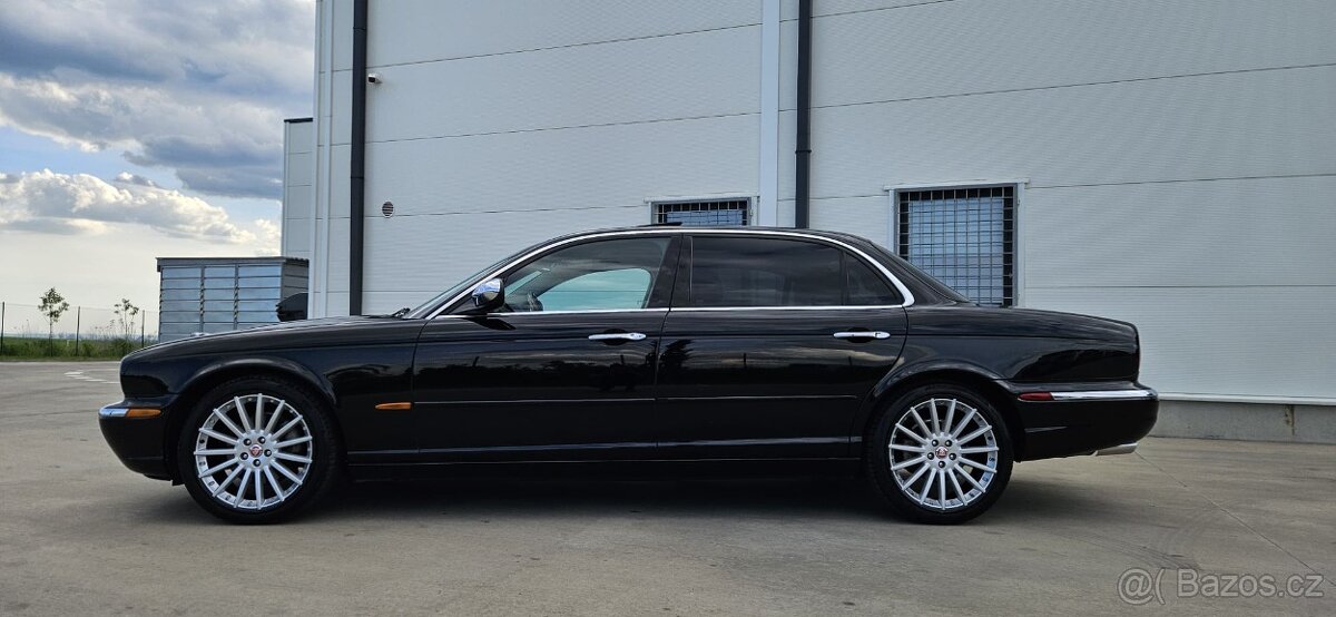 2005 Jaguar XJ8 L 4.2 V8 - 3