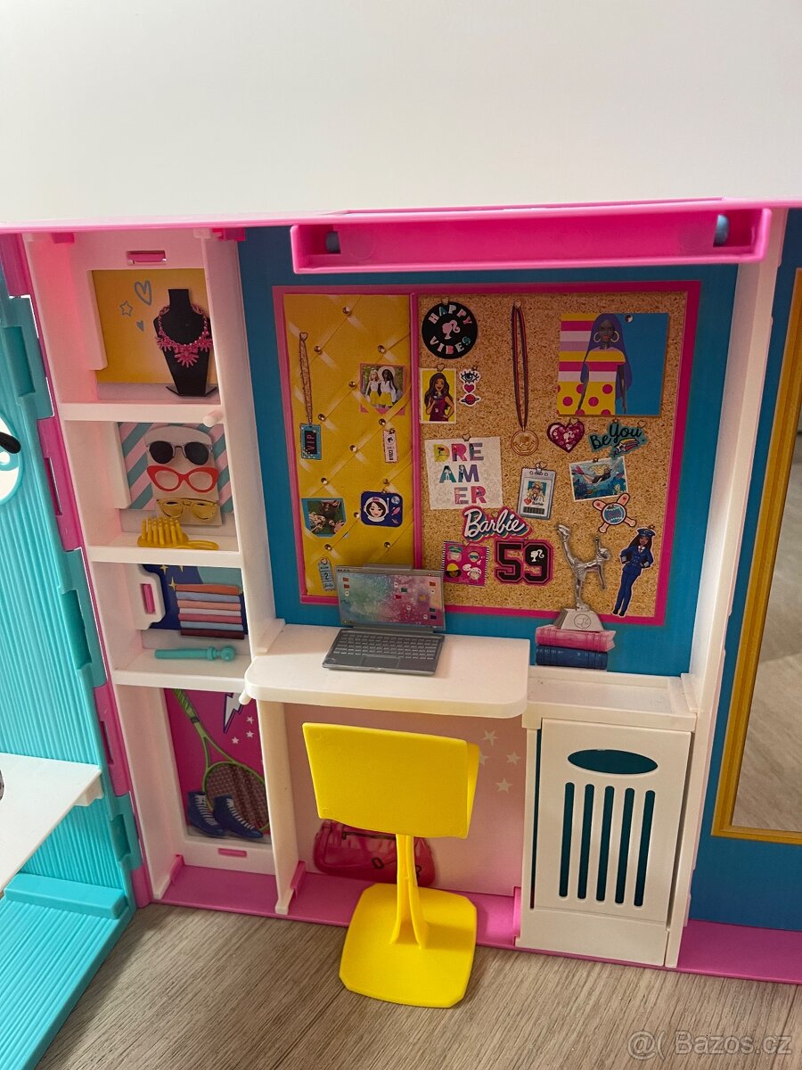 Barbie šatník - 3