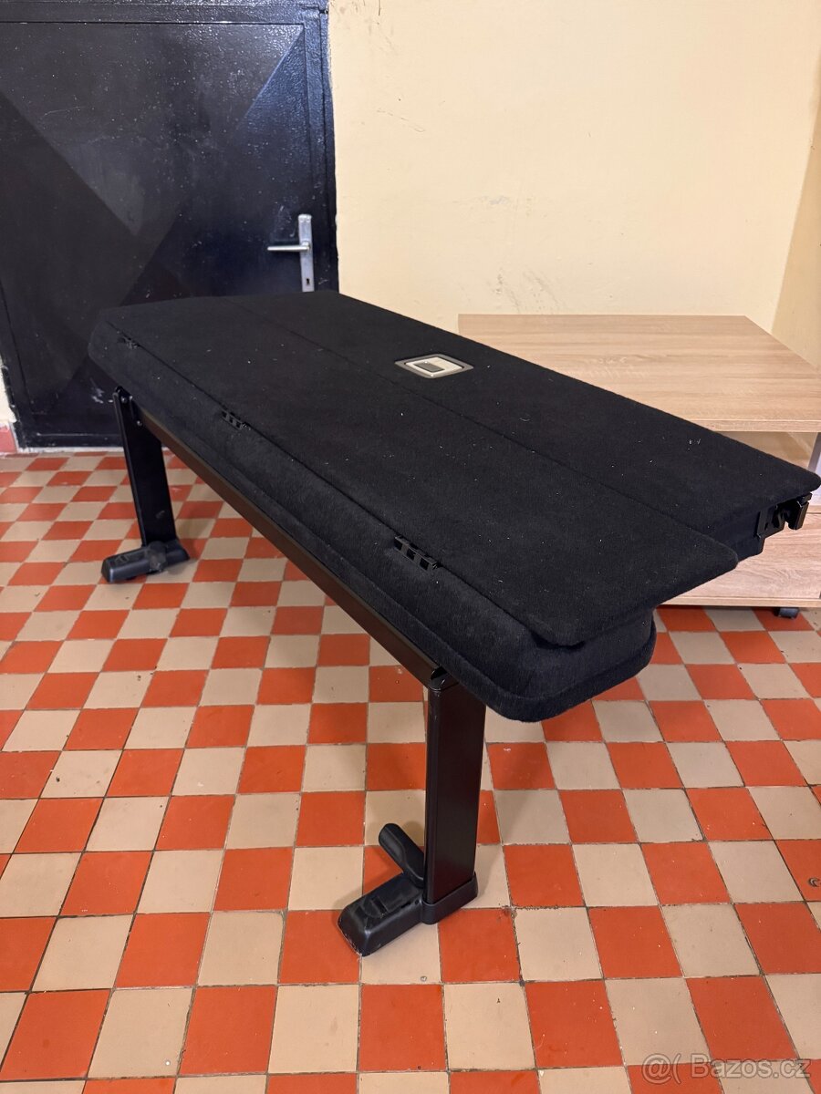 V klasse - Originální přepážka do kufru - 3