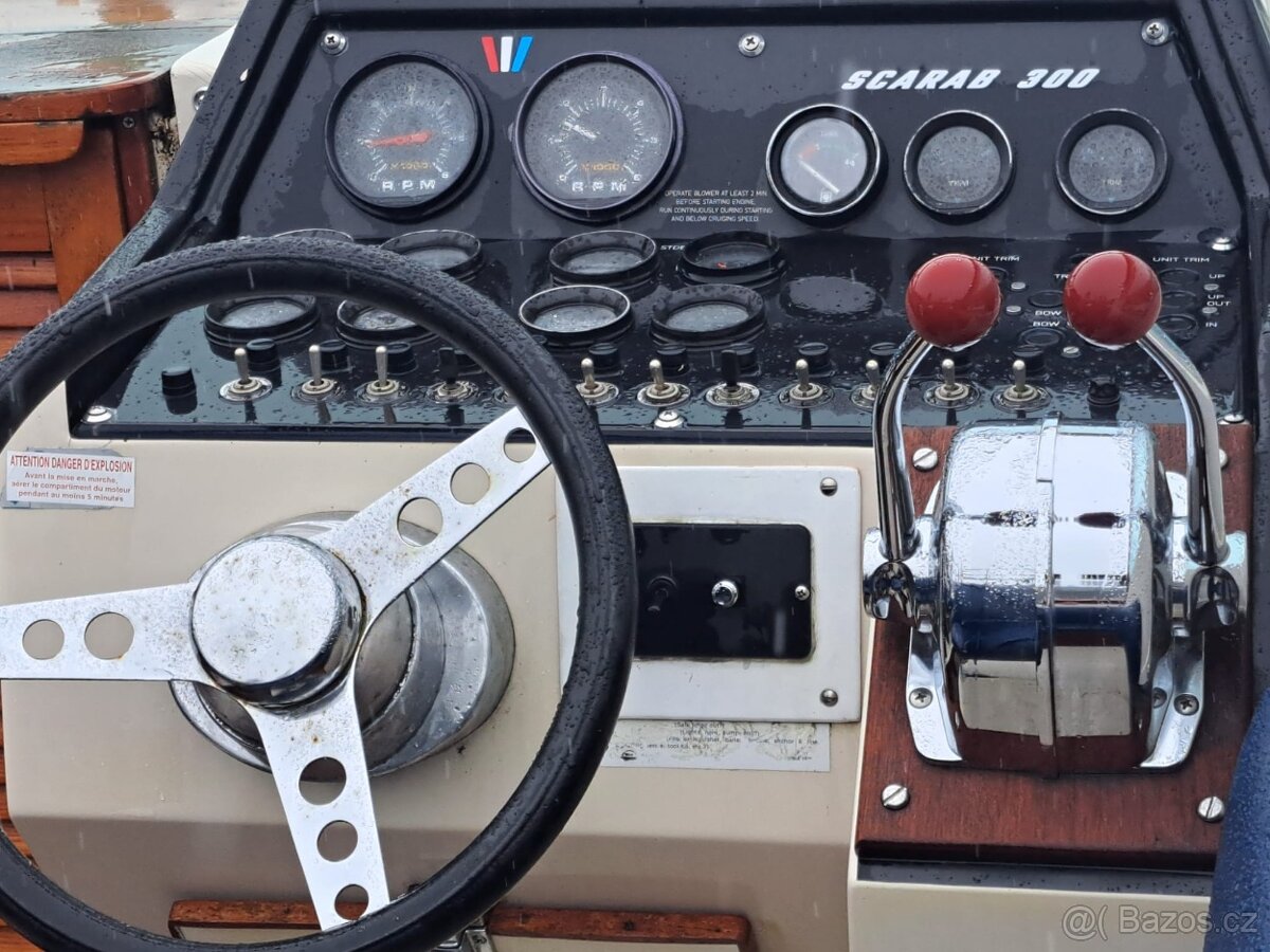 Loď člun Scarab 300 - 3