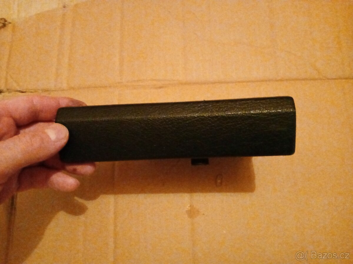 BMW E32/34 Popelník - 3