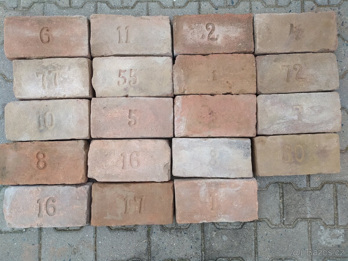 Cihly se značkou, kolkem - 3