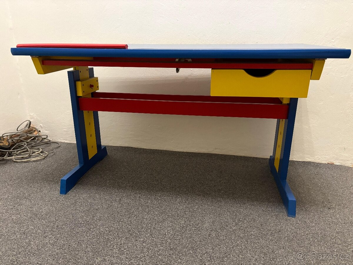 Rostoucí psací stůl pro děti - 3