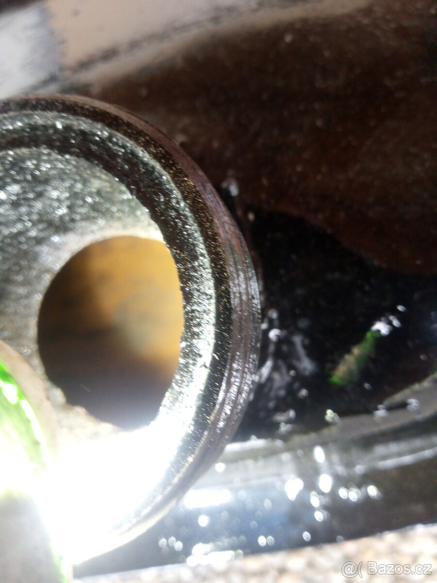 nádrž gaz 69,ne uaz 469 - 3