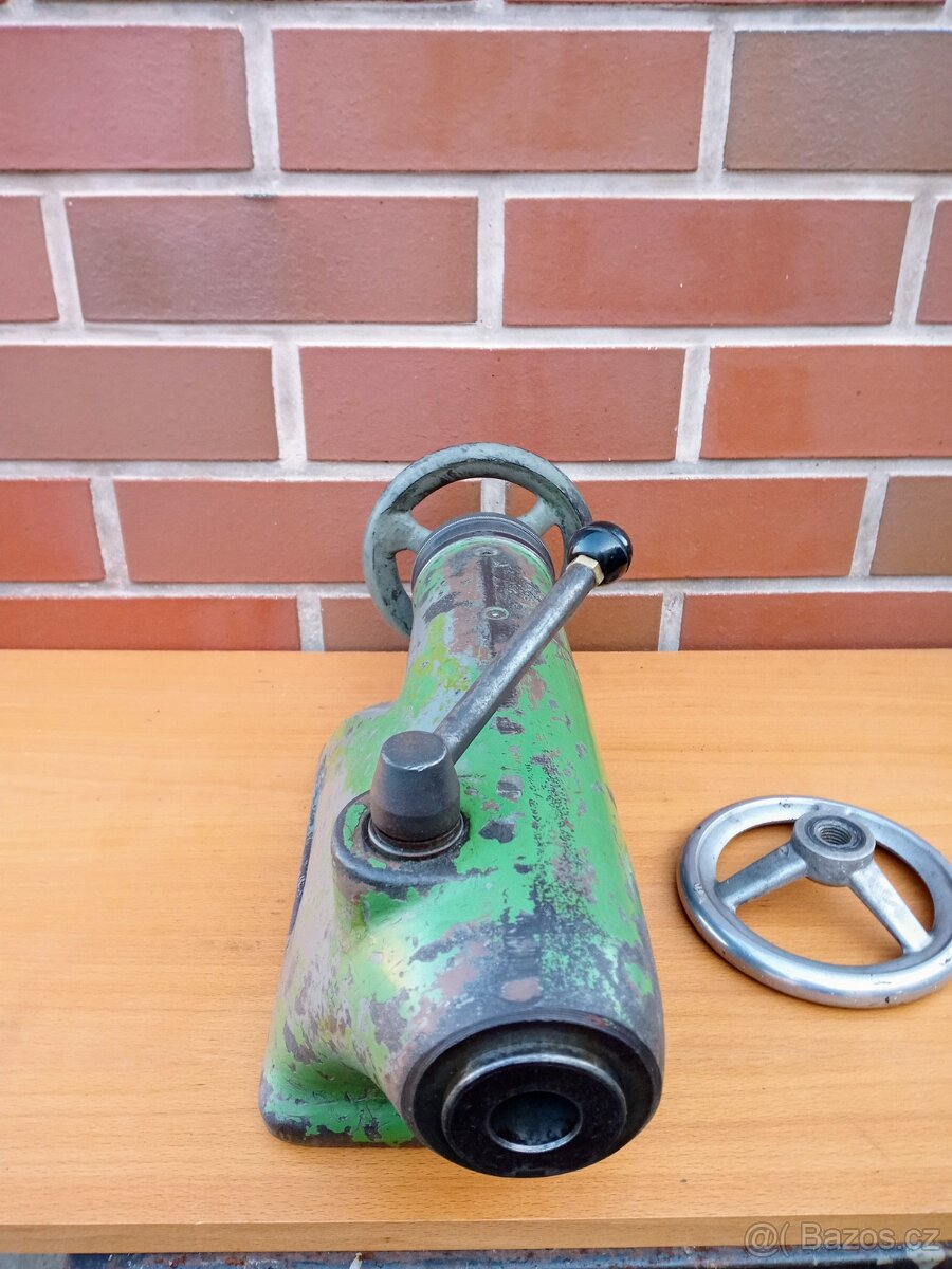 Koník na soustruh TOS Žebrák S 28 - 3