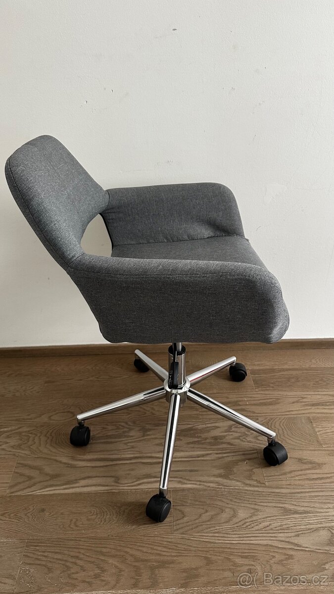 Krásné otočné židle na kolečkách - 3