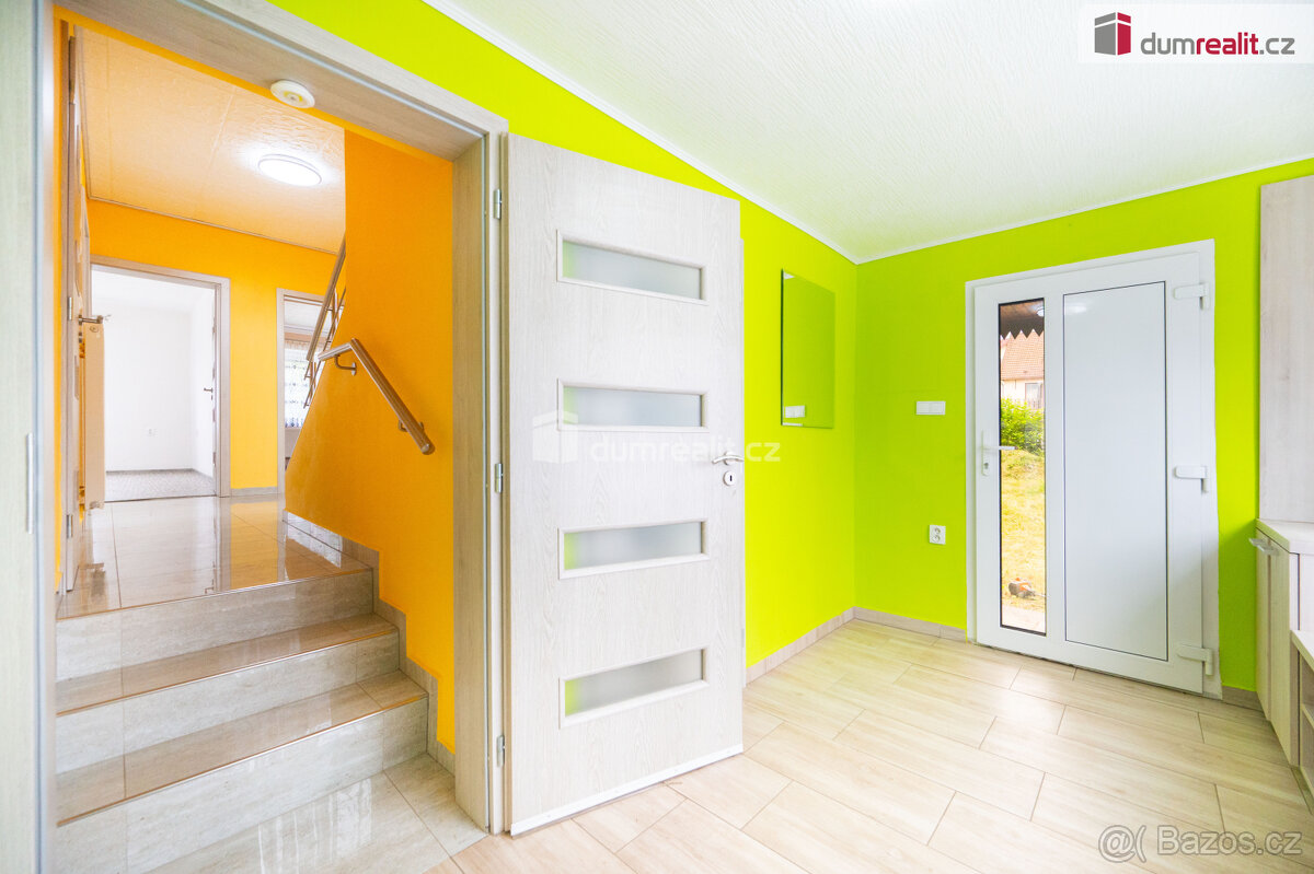 K prodeji, podsklepený vícegenerační rodinný dům 4+2+2x koup - 3