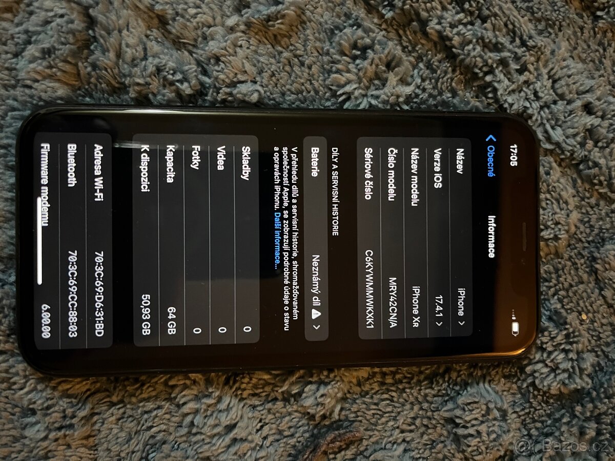 Apple iPhone XR 64GB - 3