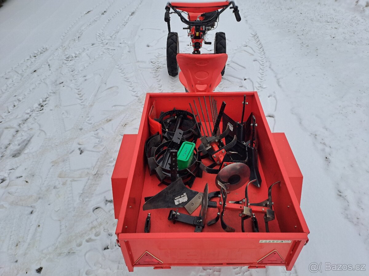 Malotraktor Hecht 7100 - 3