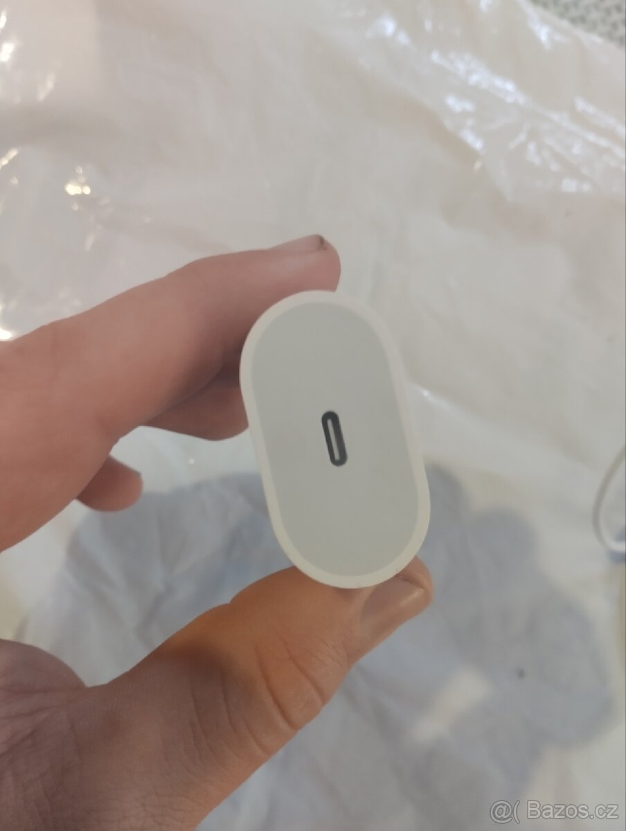 Prodávám nabíječku - 3