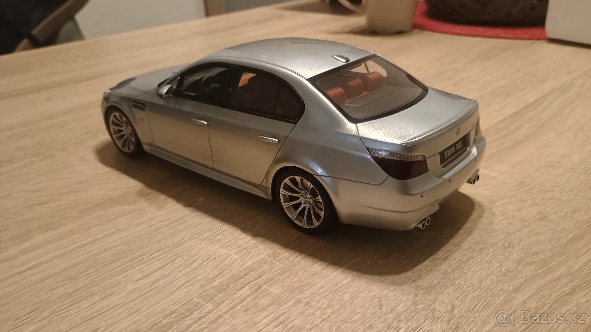 BMW M5 E60 2008 Ottomobile 1:18 - 3