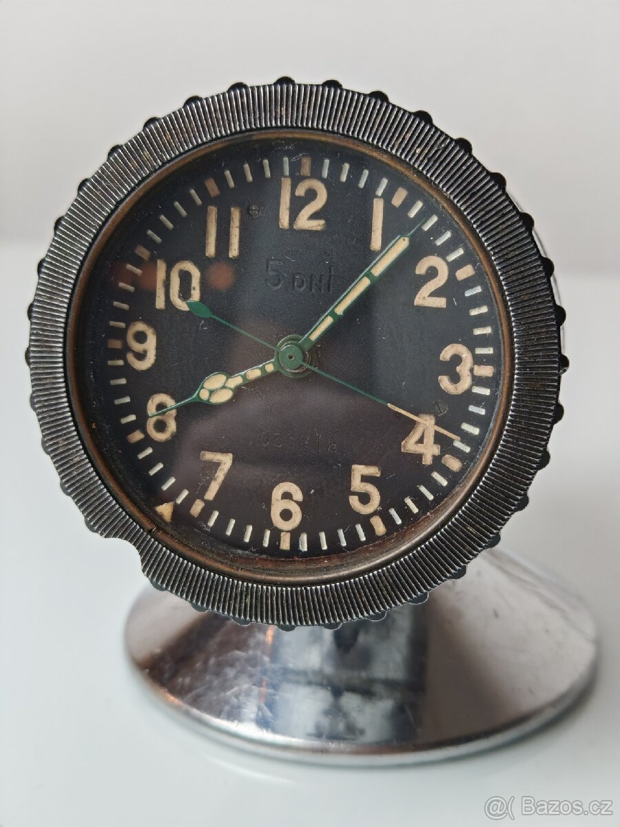 Palubní hodiny AVRM - 3