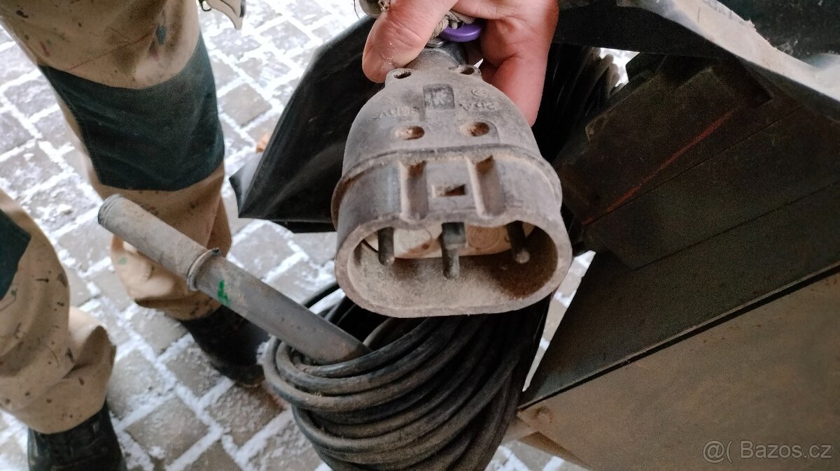 Prodám míchačku na 380v - 3