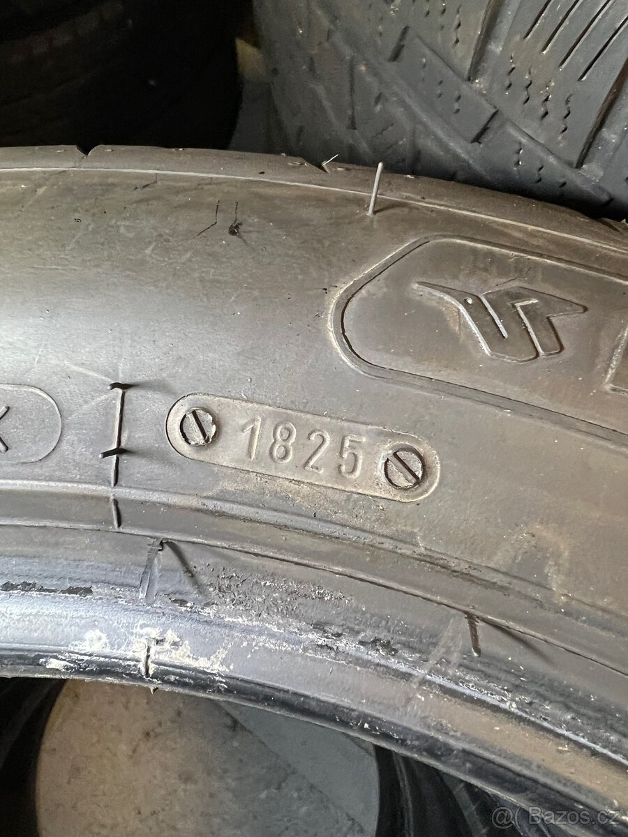 215/55 R17 94V Passat - 3