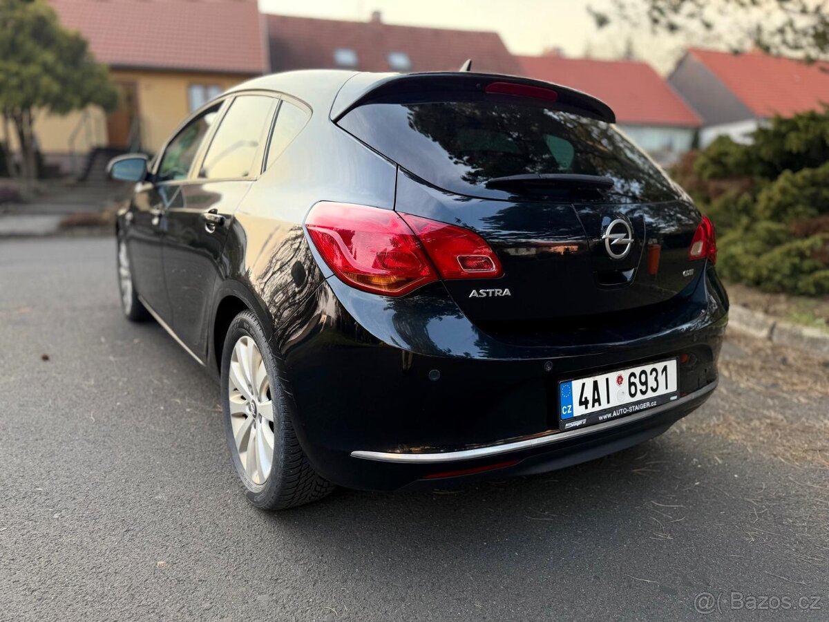 Opel Astra J Hatchback 1,7 CDTi 81 Kw - 3