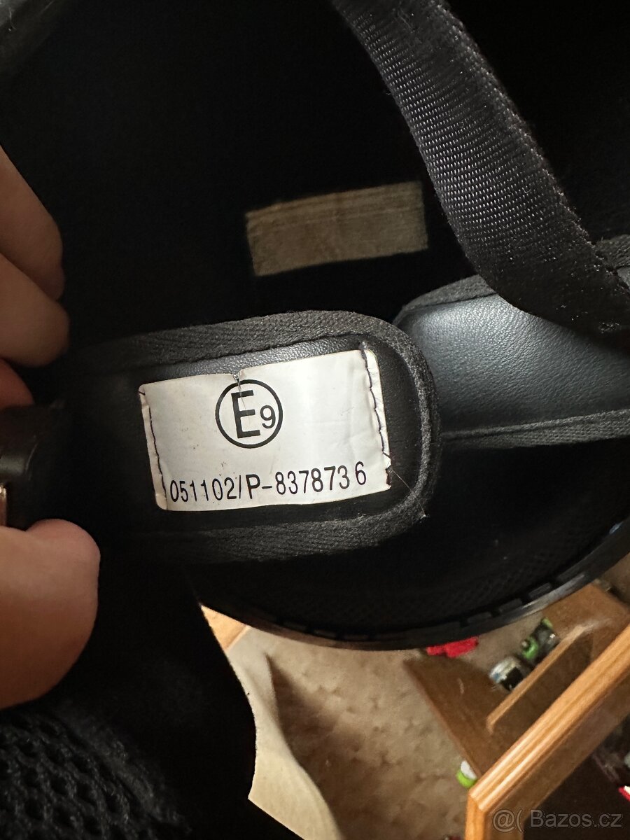 Helma Can Yamaha vel. L - 3