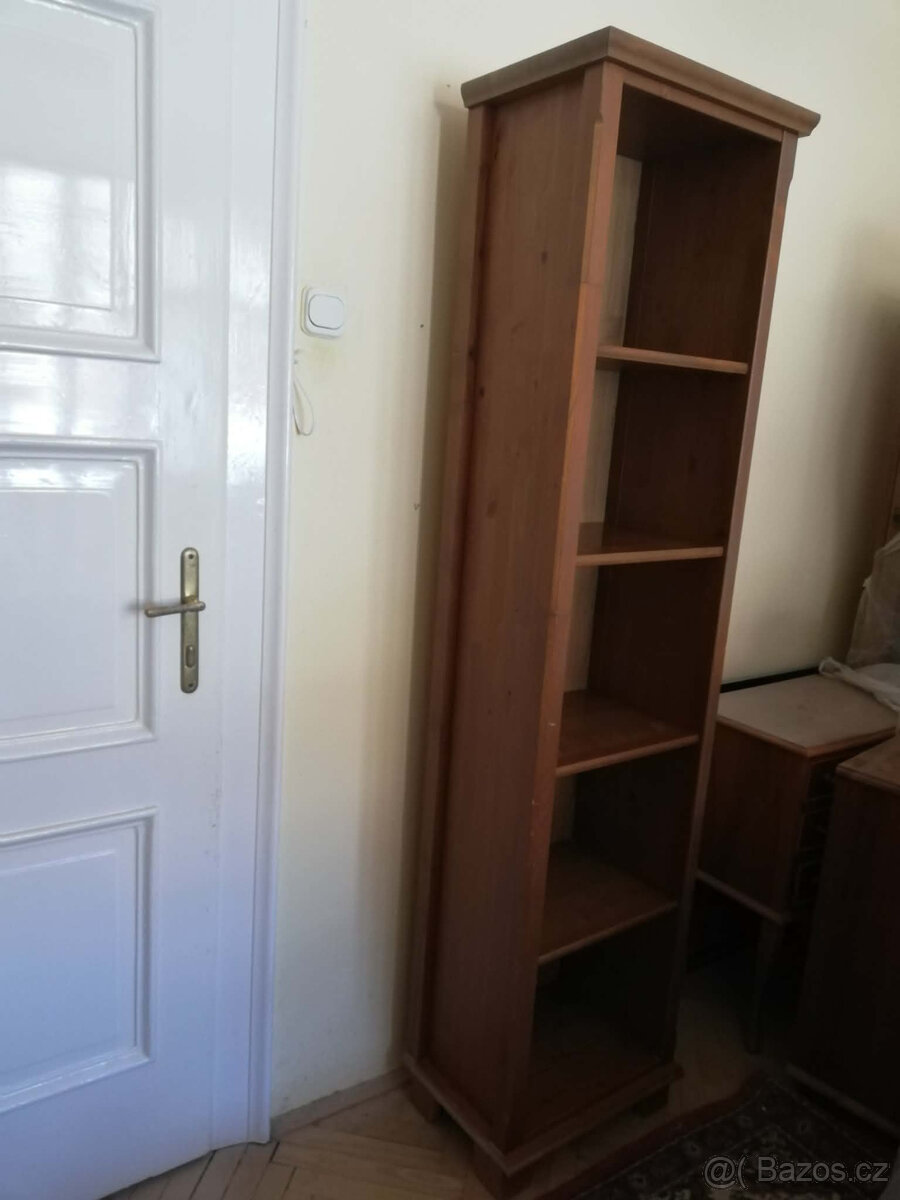 Knihovna masivní borovice - 3