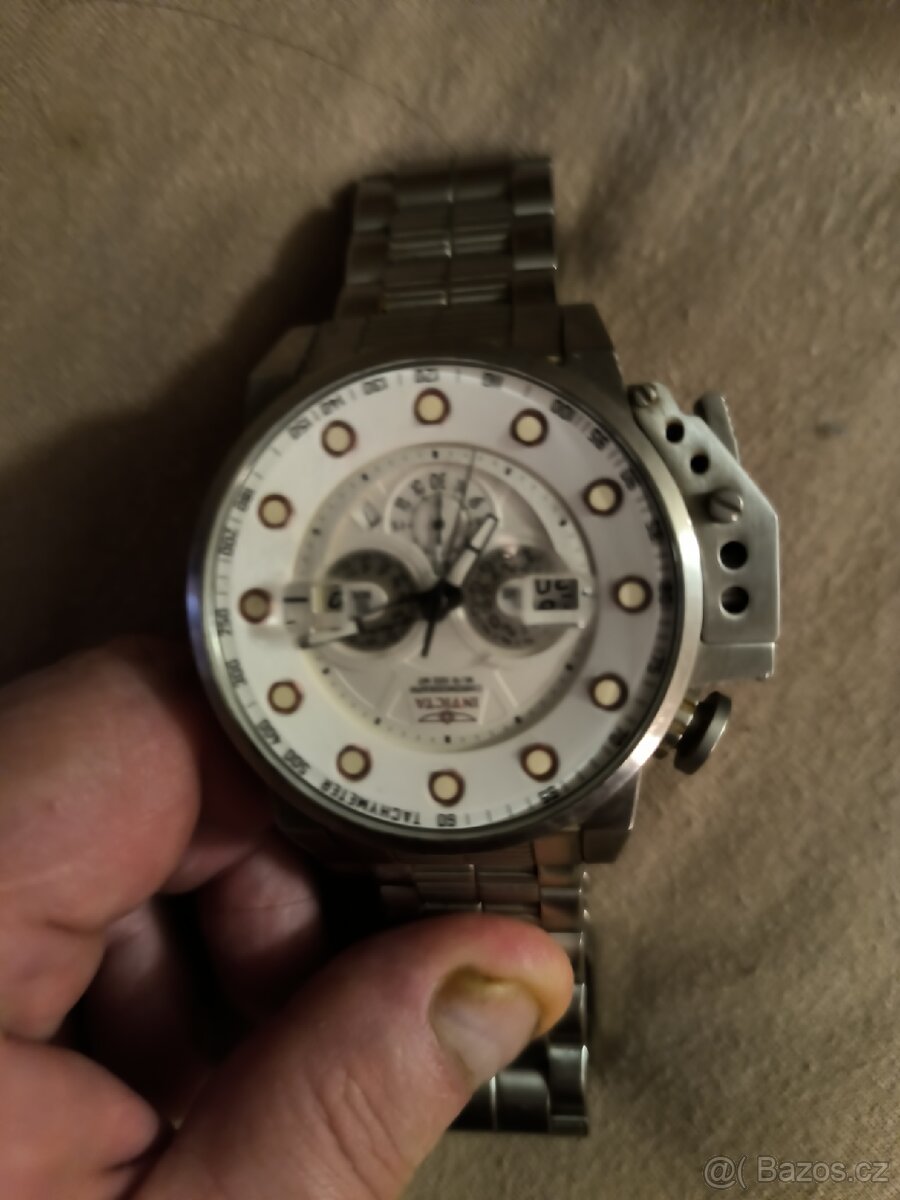 Prodám tyto Invicta - 3