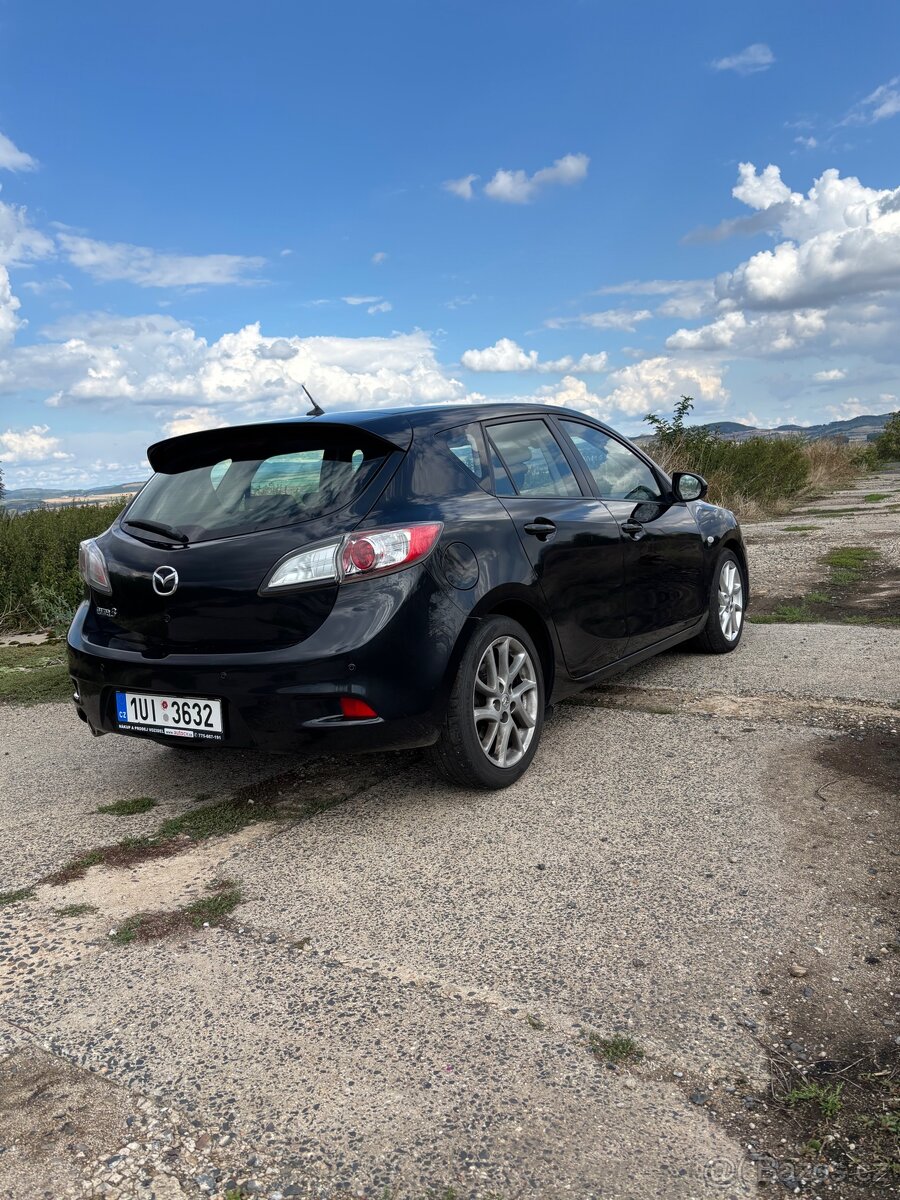 Mazda 3 / 2.2 (2011) - 3