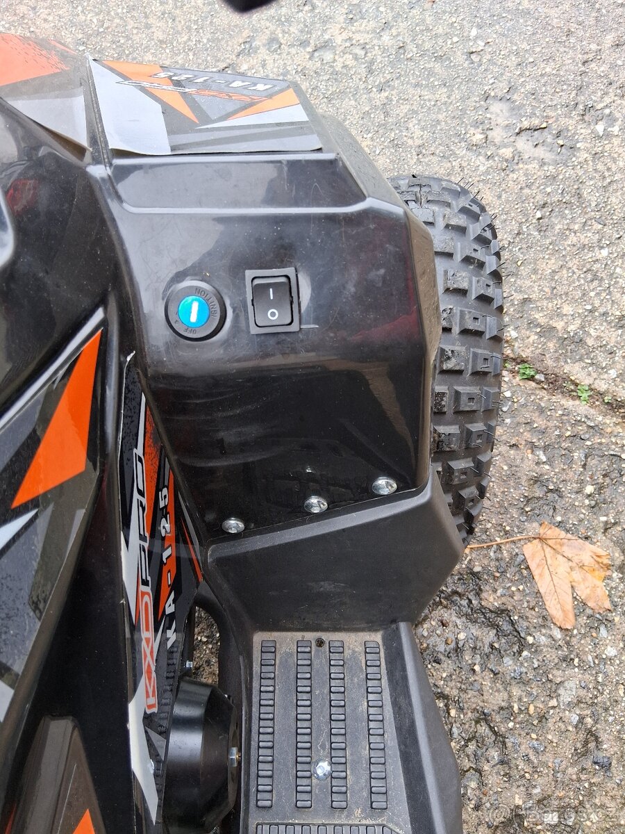 Prodam detskou ctyrkolku 125ccm - 3