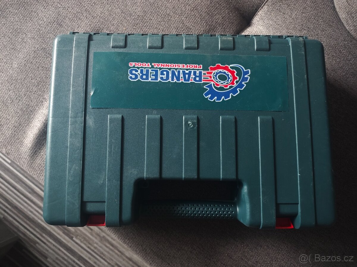 Příklepová vrtačka a bourací kladivo - 3