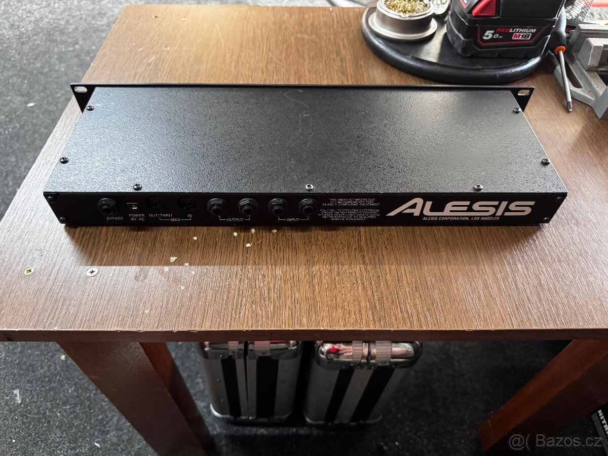 Alesis MIDIVERB III - 3