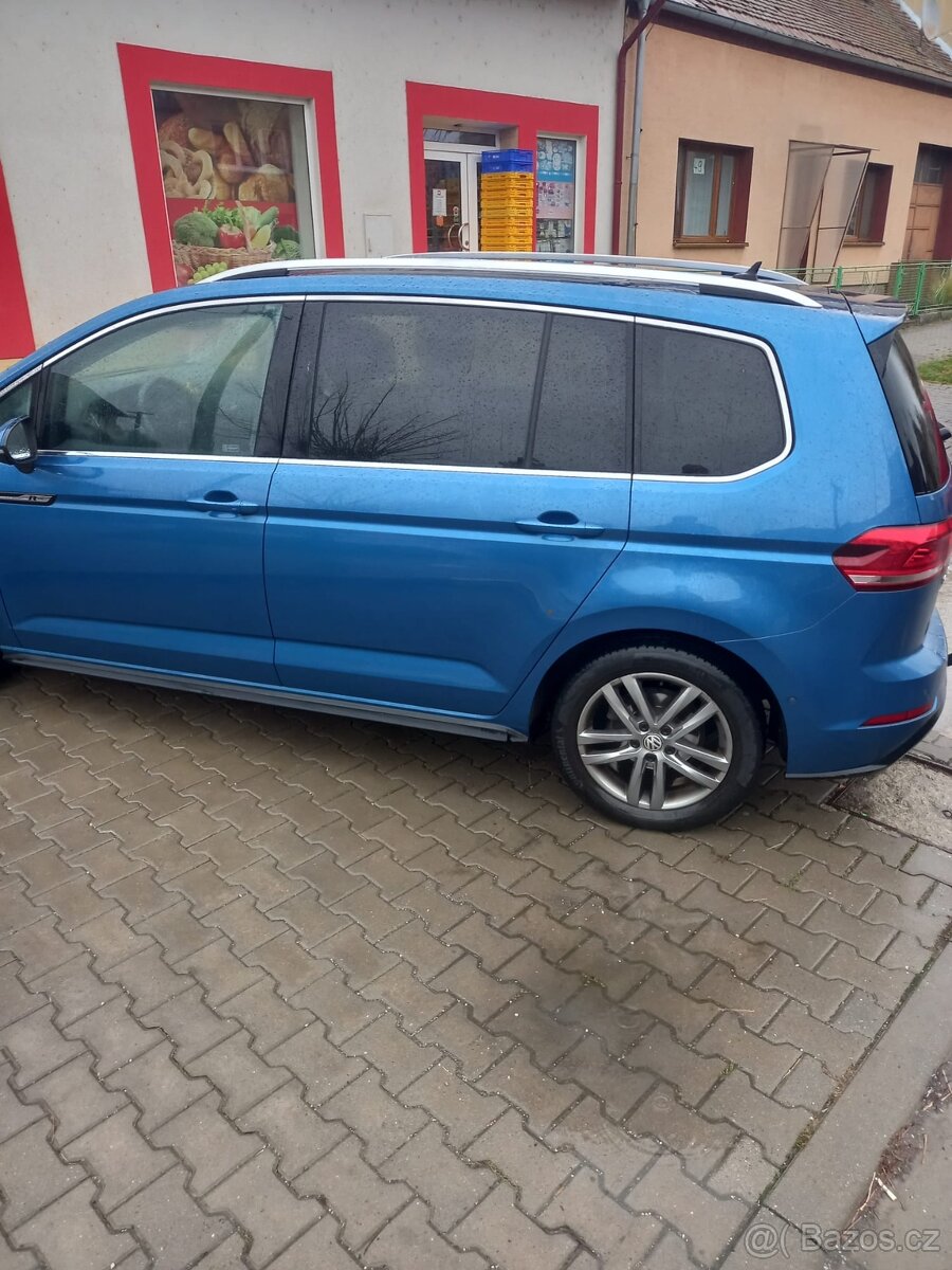 Volkswagen Touran R-Line - 3