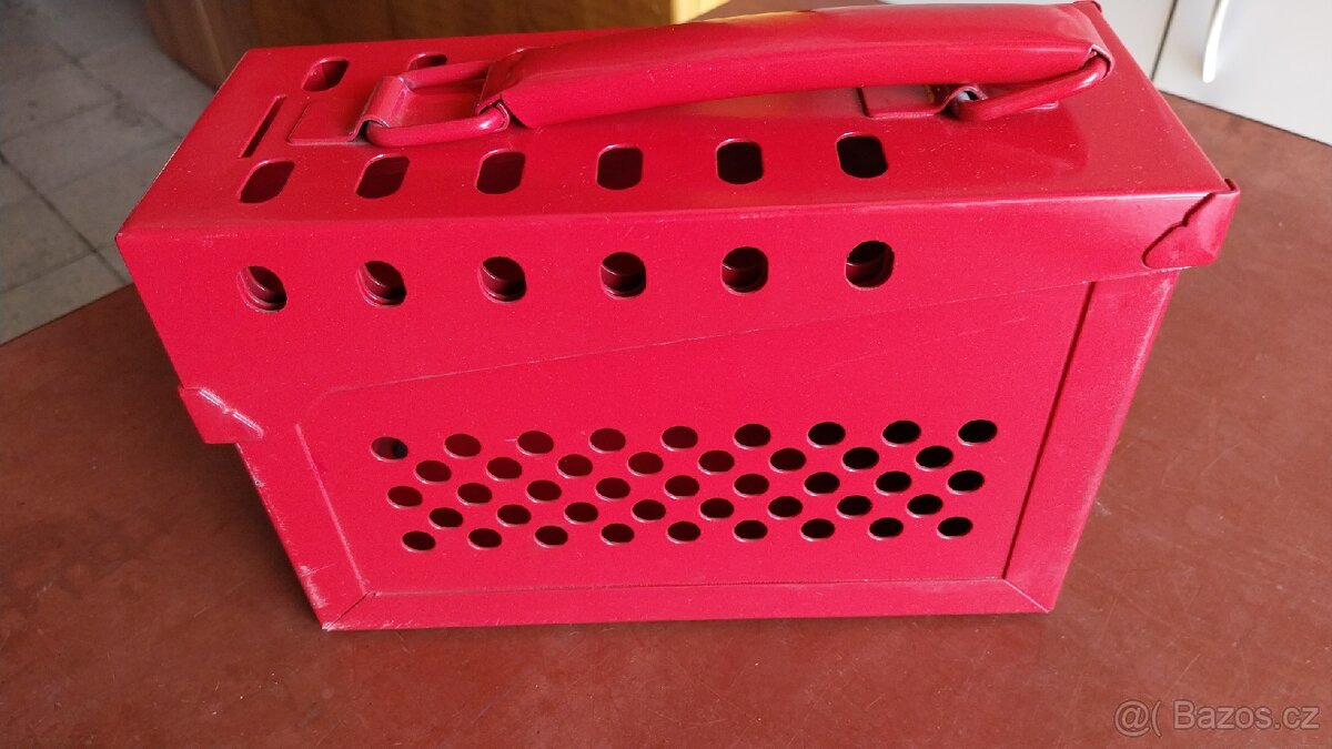Uzamykatelný box - 3