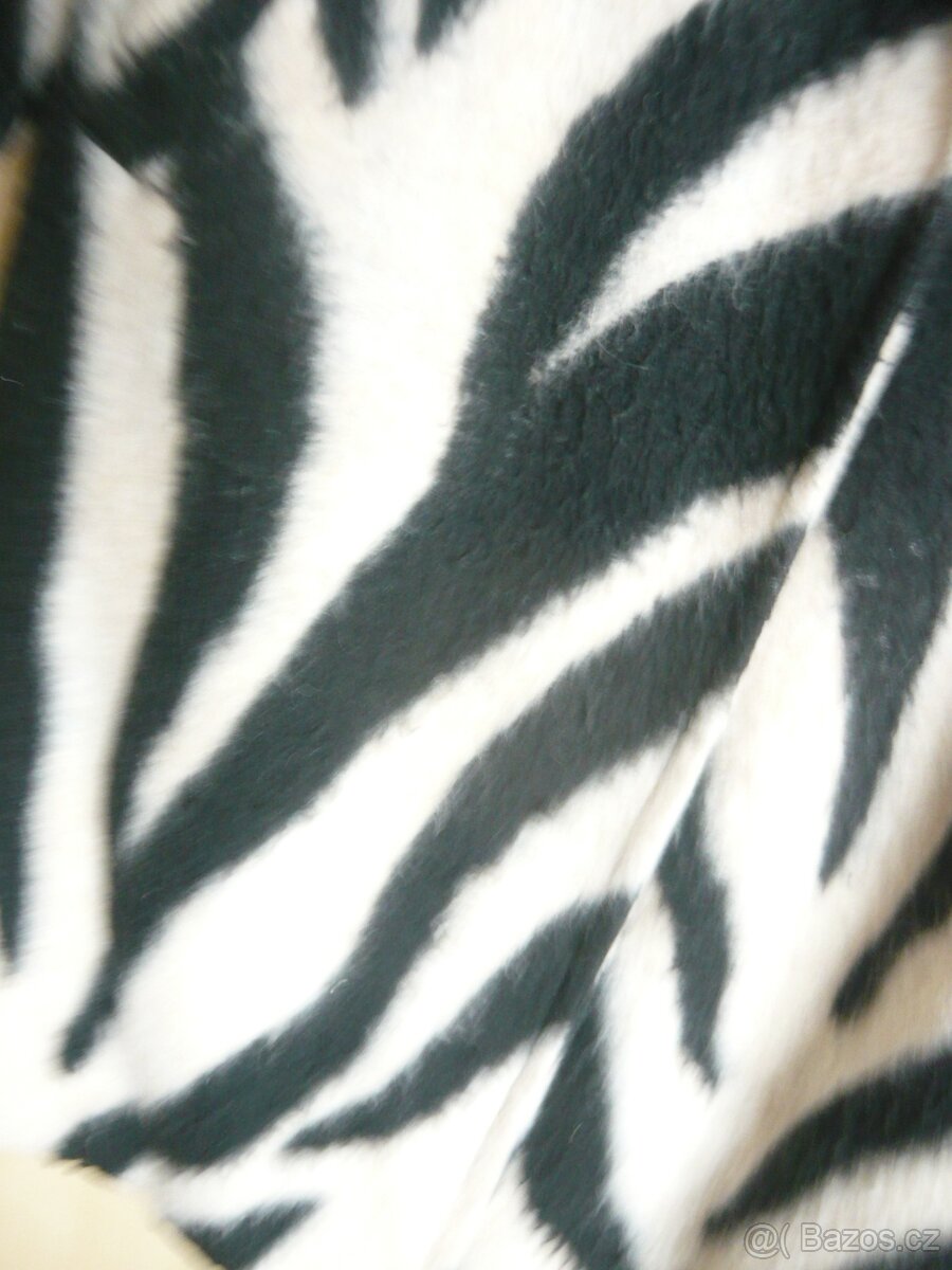 černobílý kabát - 3