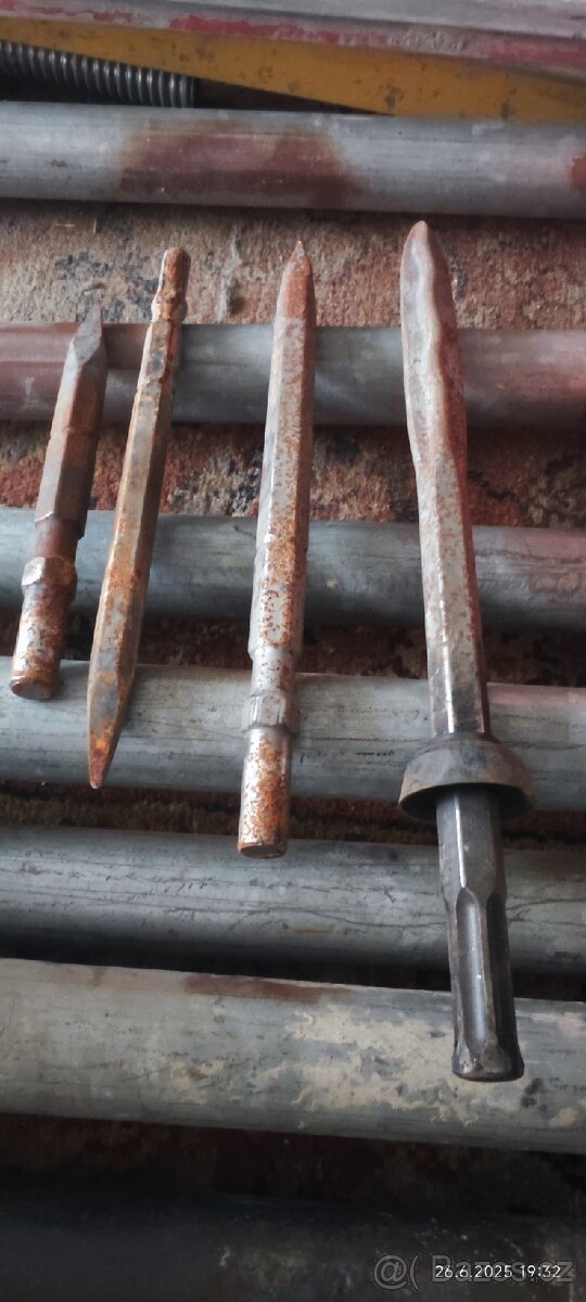 Prodám Hilti te 905 avr + velké množství sekáčů - 3