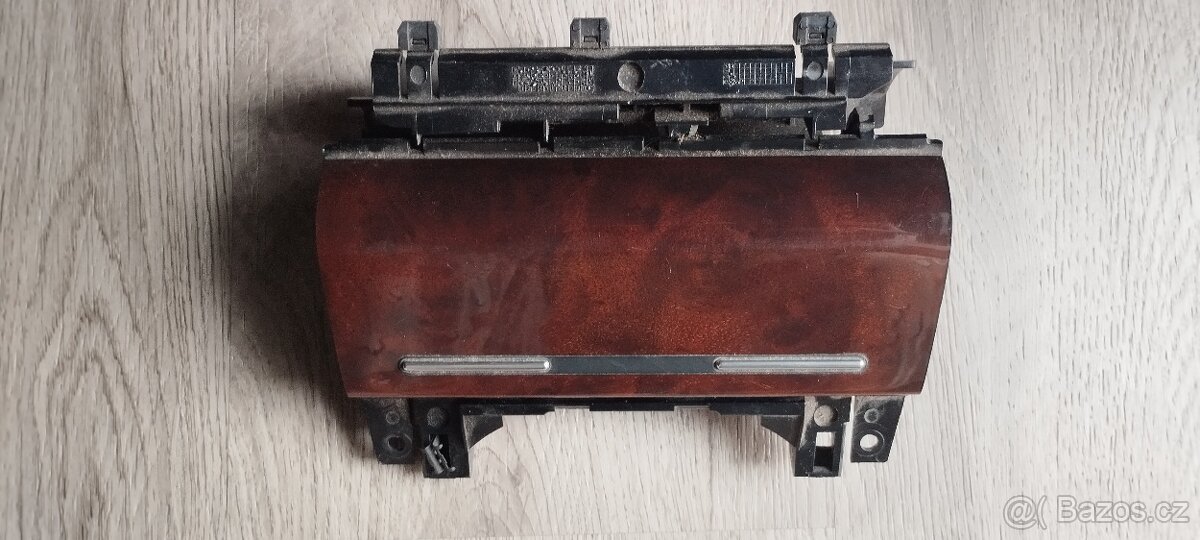 Volant a popelník z Audi - 3