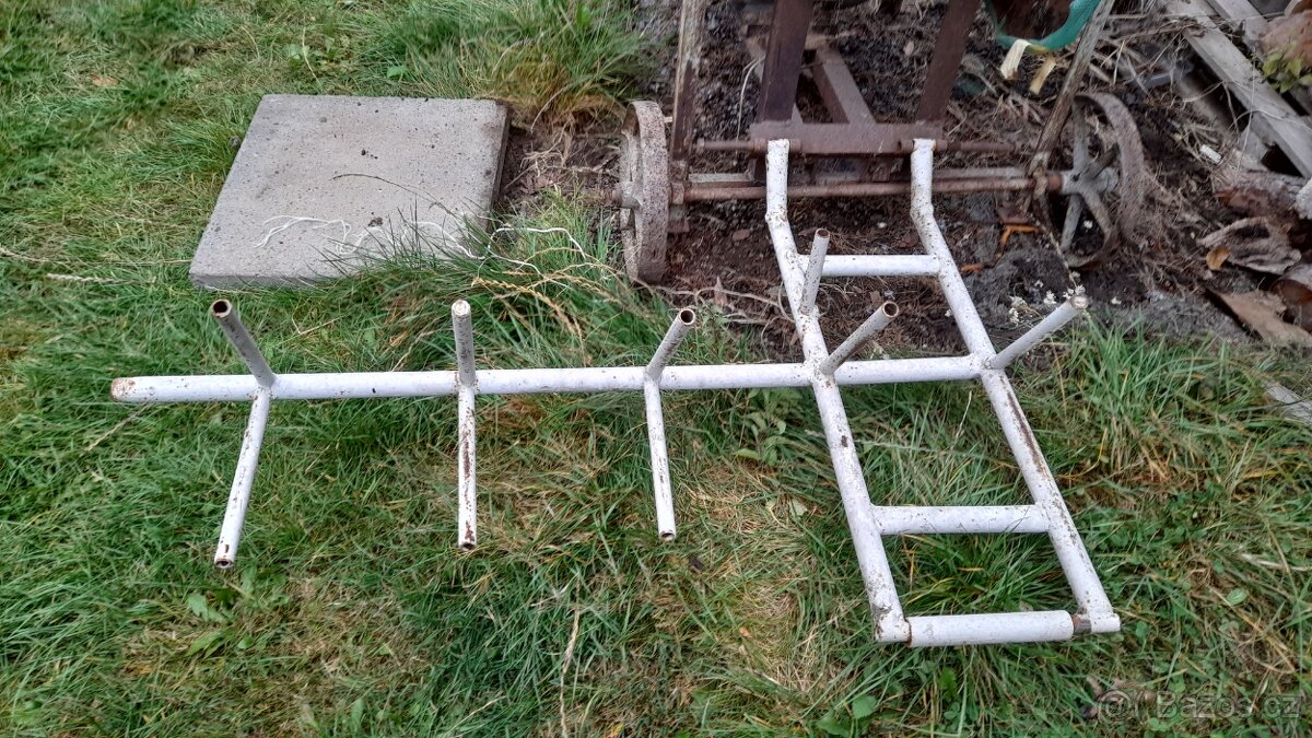 funkční cirkulárku domácí výroby s podavačem dřeva - 3