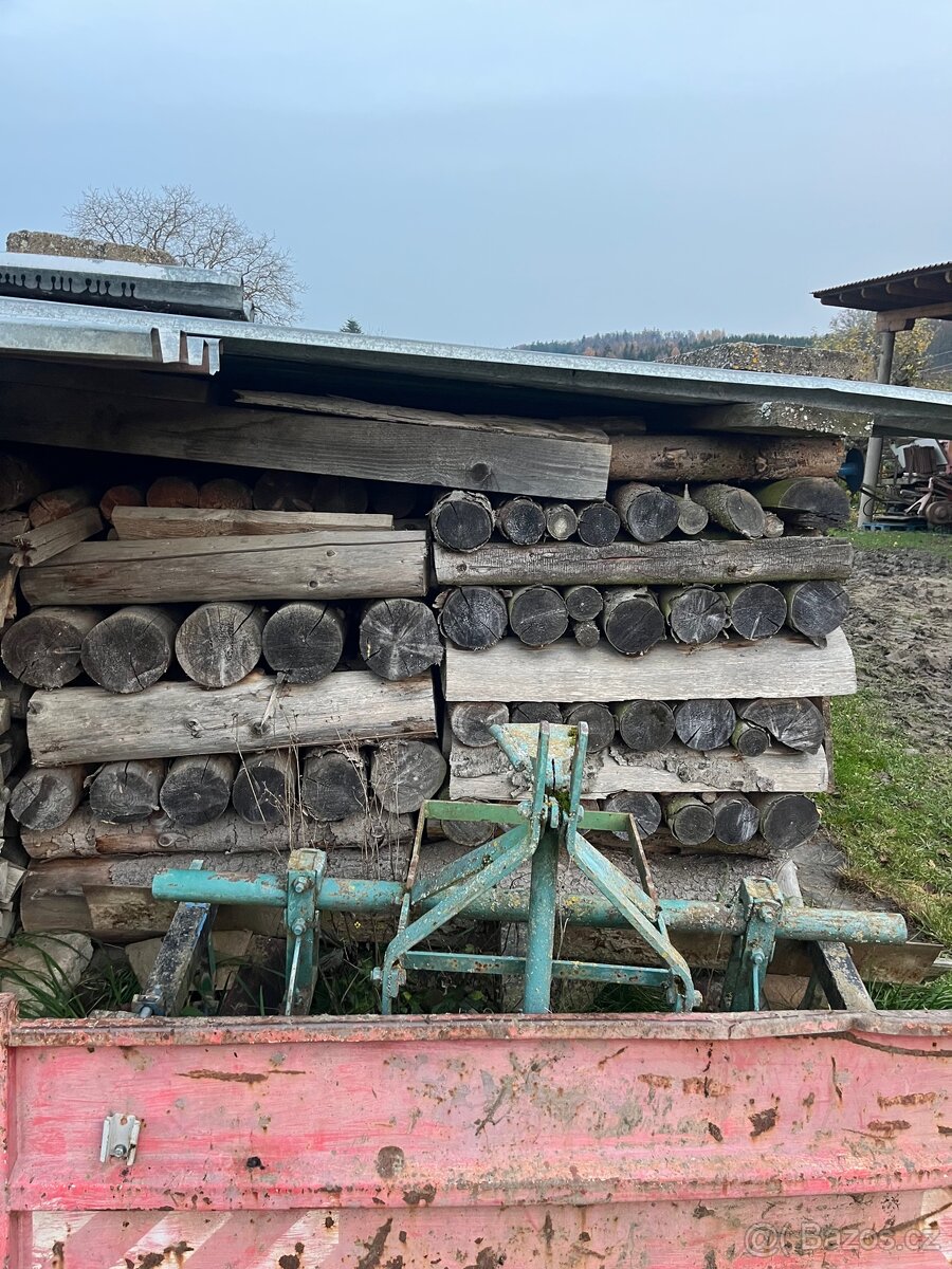 Prodám štípané, suché, smrkové palivové dřevo - 3