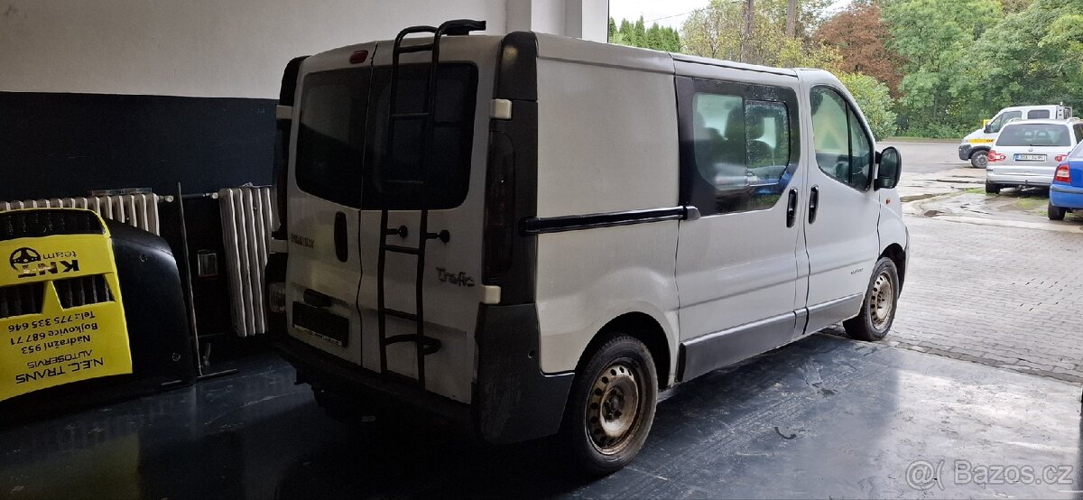 Renault trafic - 3