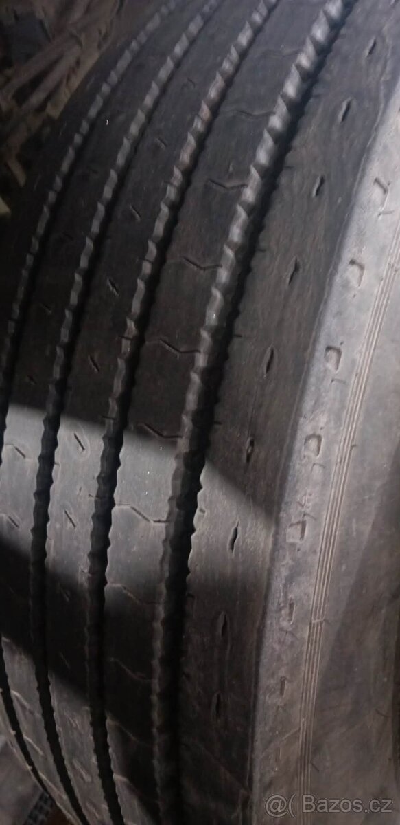 komplet kola 22,5 s pneu KAMA - 3