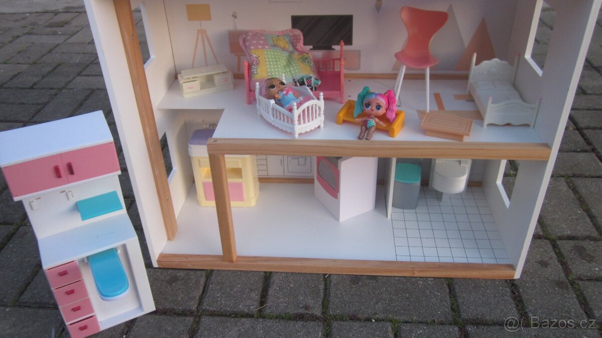 DREVENY DOMECEK PRO PANENKY - 3