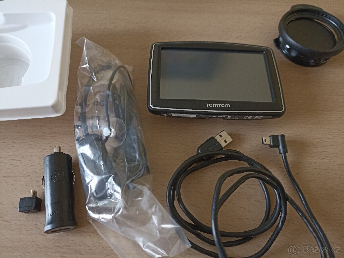 Navigace Tom Tom XL - 3