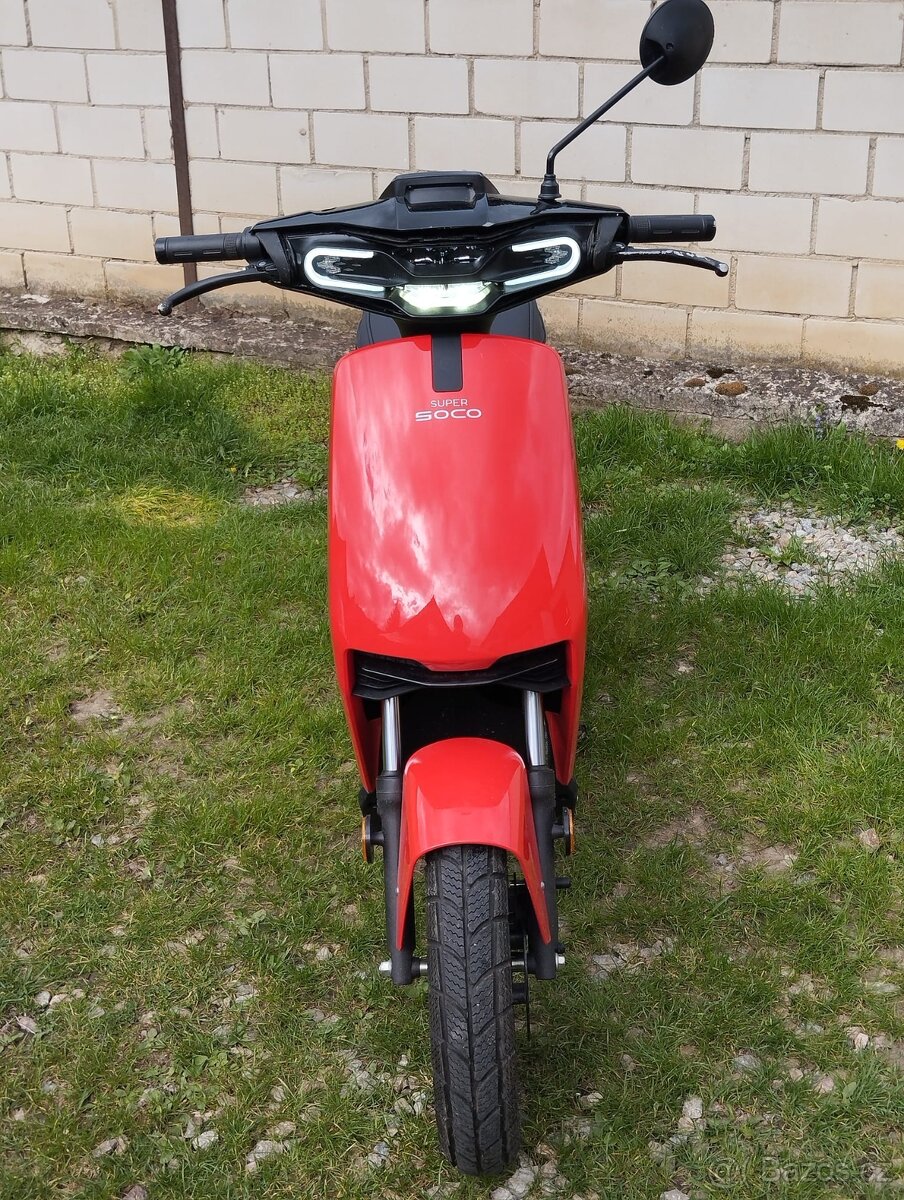 Elektrický skútr SUPER SOCO CUX - 3