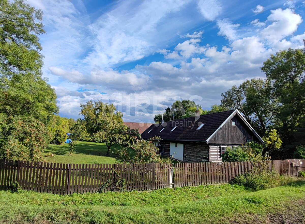 Chotěšice - Nouzov, prodej RD 8+kk/L, 202 m2, na pozemku o c - 3